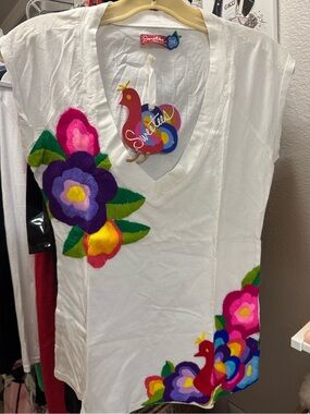 Sweetees White V-Neck Top with Multicolor embroidery - RARE find- NWT in plastic
